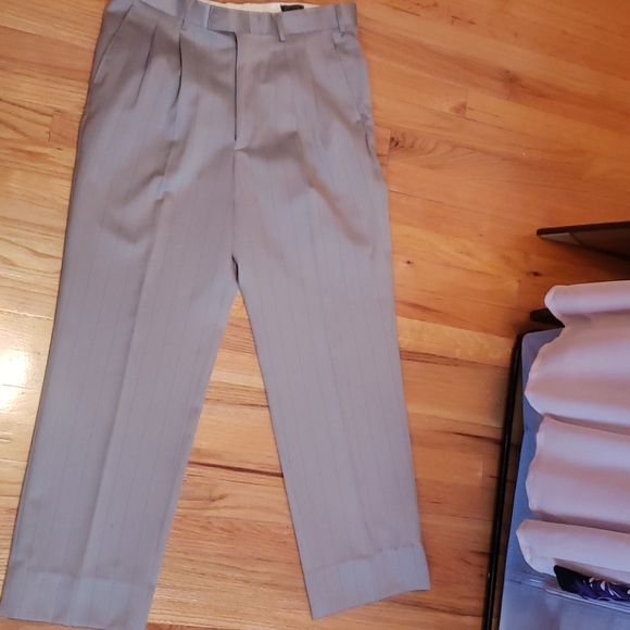 Men's Two Piece Suit - Picture 5 of 6